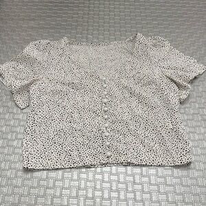 SHEIN Black White Polka Dot Crop Blouse Size 4 Short Sleeve V-Neck